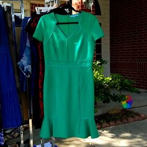 Knit dress w/hourglass shape